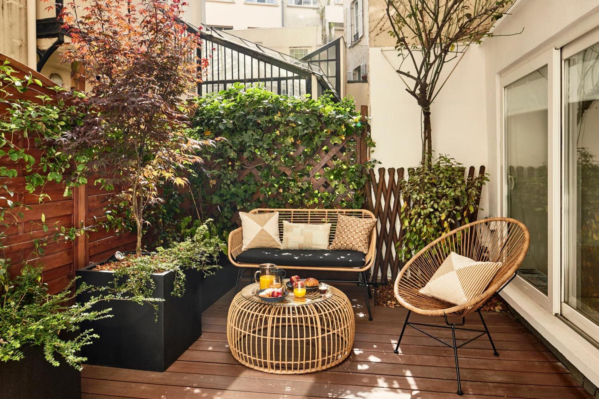 Stylish 2Br & 2Ba With Private Terrace Apartment Paris Bagian luar foto