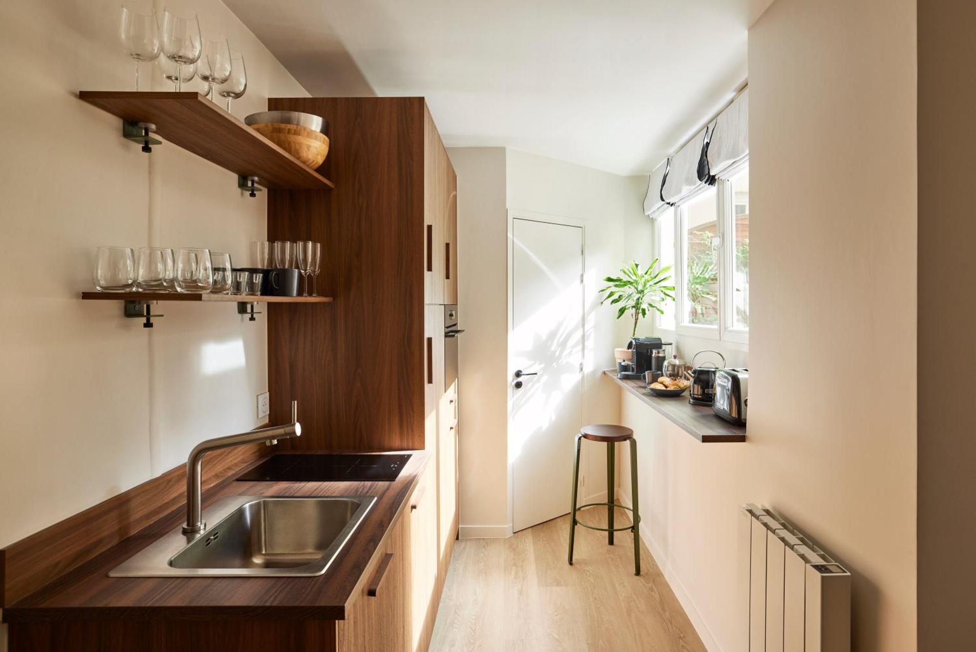 Stylish 2Br & 2Ba With Private Terrace Apartment Paris Bagian luar foto