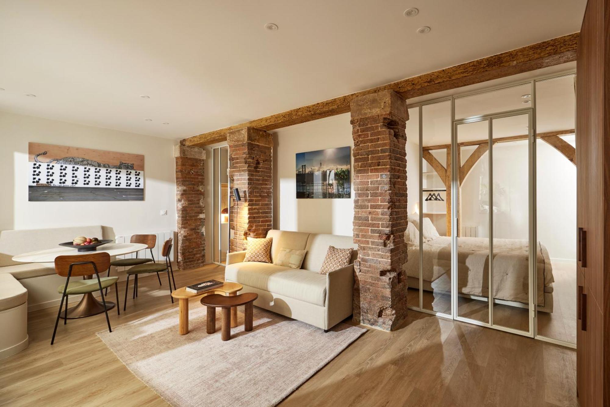 Stylish 2Br & 2Ba With Private Terrace Apartment Paris Bagian luar foto