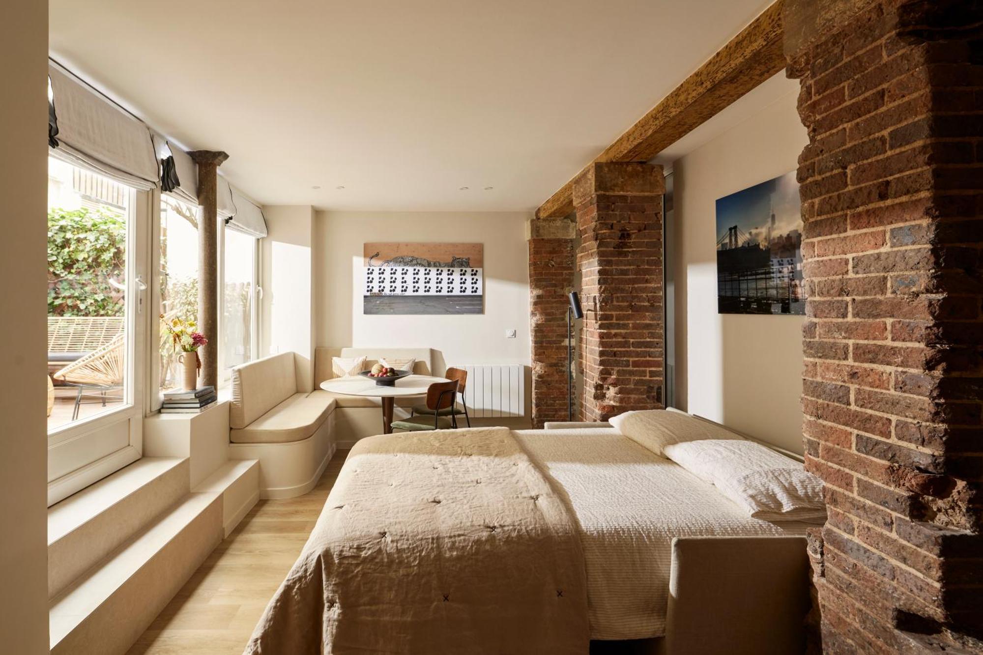 Stylish 2Br & 2Ba With Private Terrace Apartment Paris Bagian luar foto