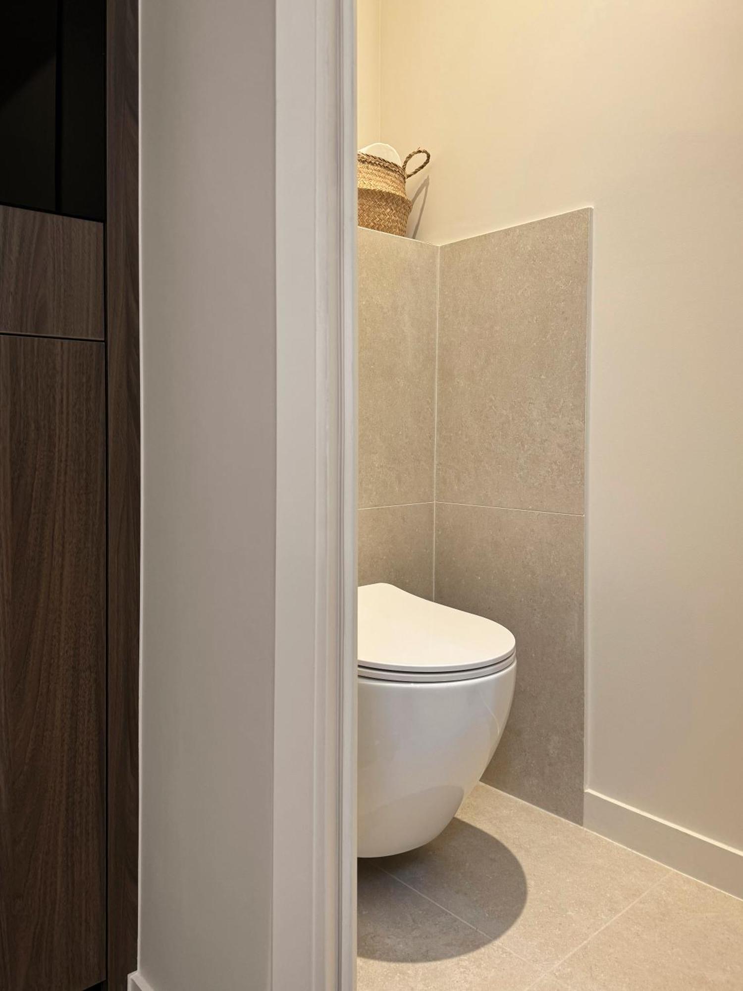 Stylish 2Br & 2Ba With Private Terrace Apartment Paris Bagian luar foto