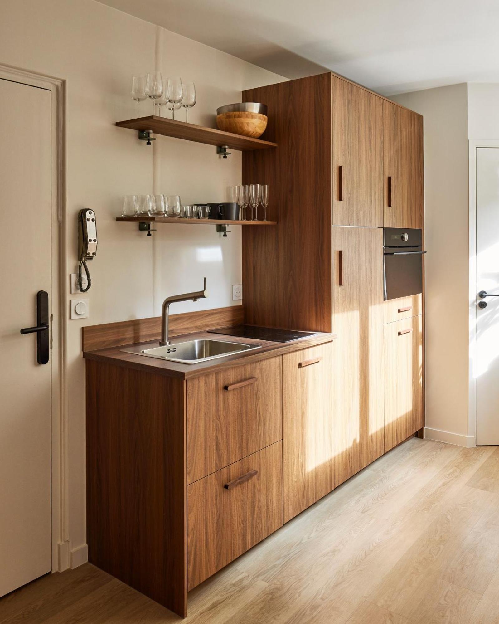 Stylish 2Br & 2Ba With Private Terrace Apartment Paris Bagian luar foto